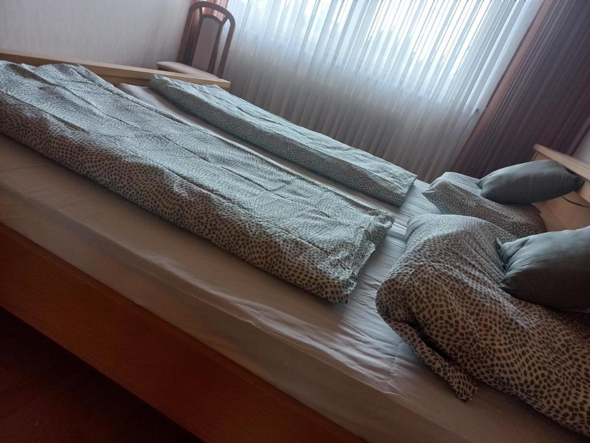 Hoteliving Duesseldorf Airport Ратинген Экстерьер фото